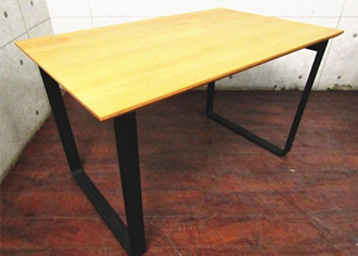 フィル3(Fill3)金属脚 ダイニングテーブル