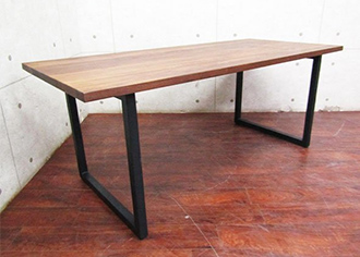 ラマ(RAMA)ダイニングテーブル