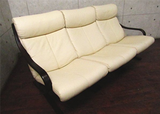 アージョ(AGIO)3人掛けソファ